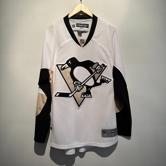 Reebok NHL Men's Small Pittsburgh Penguins Hockey Players Jersey - Picture 1 of 5